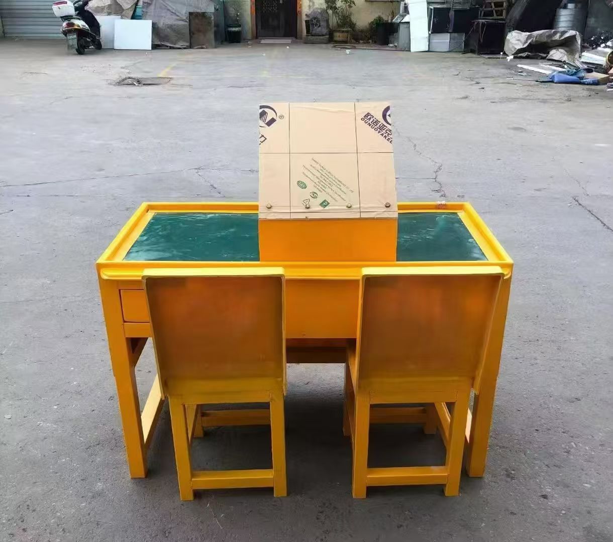 武江防静电导通桌井下煤矿火工品发放桌：危险品流转的安全守护者